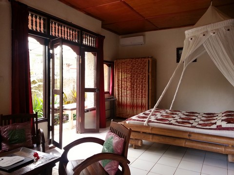 Chambre du bungalow, Pariliana, Bali