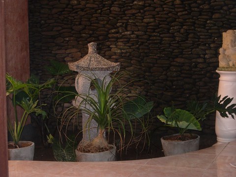 Jardin intérieur de la salle de bain de la Villa du village, Pariliana